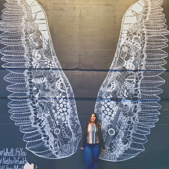 Meet your Posher, Tanya - Picture 1 of 1